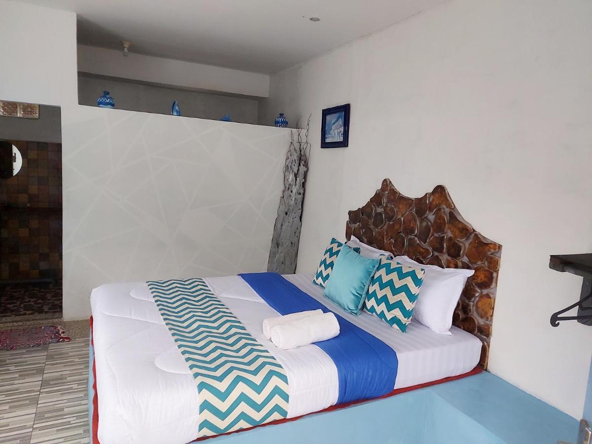 Blue Coral Homestay Karimunjawa Dış mekan fotoğraf