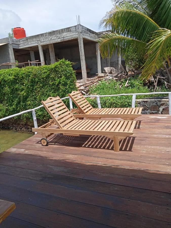 Blue Coral Homestay Karimunjawa Dış mekan fotoğraf