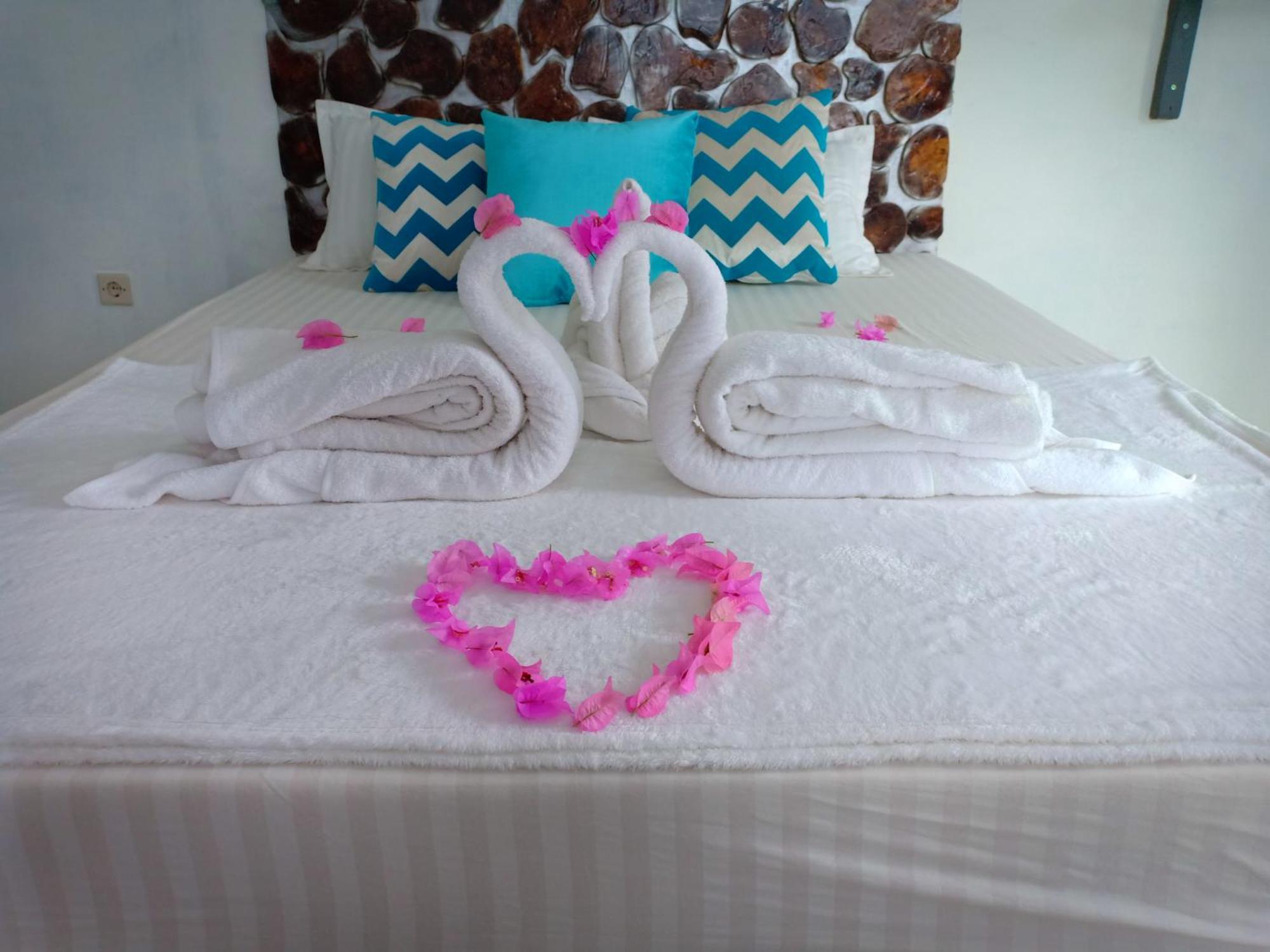 Blue Coral Homestay Karimunjawa Dış mekan fotoğraf