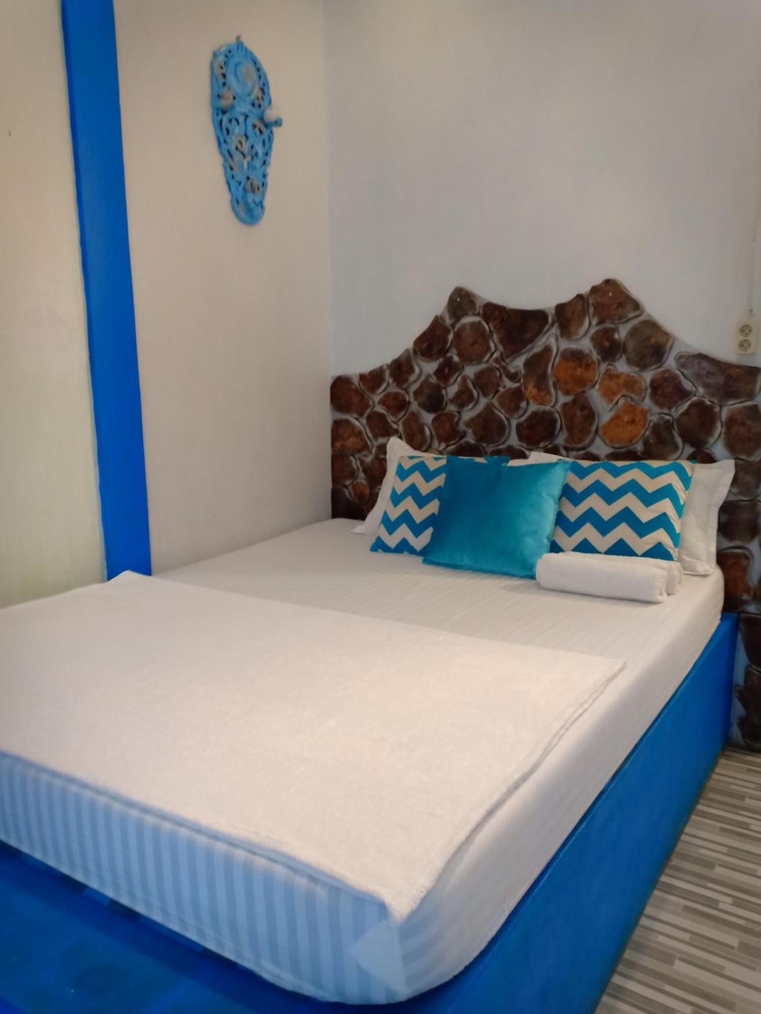 Blue Coral Homestay Karimunjawa Dış mekan fotoğraf
