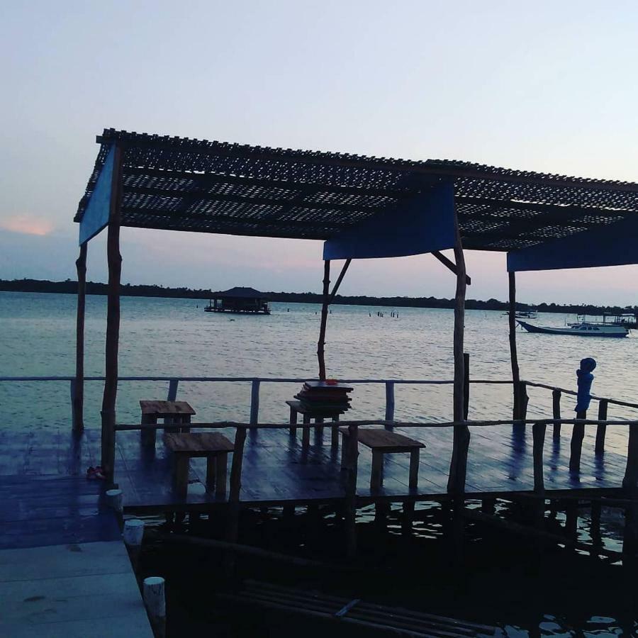 Blue Coral Homestay Karimunjawa Dış mekan fotoğraf