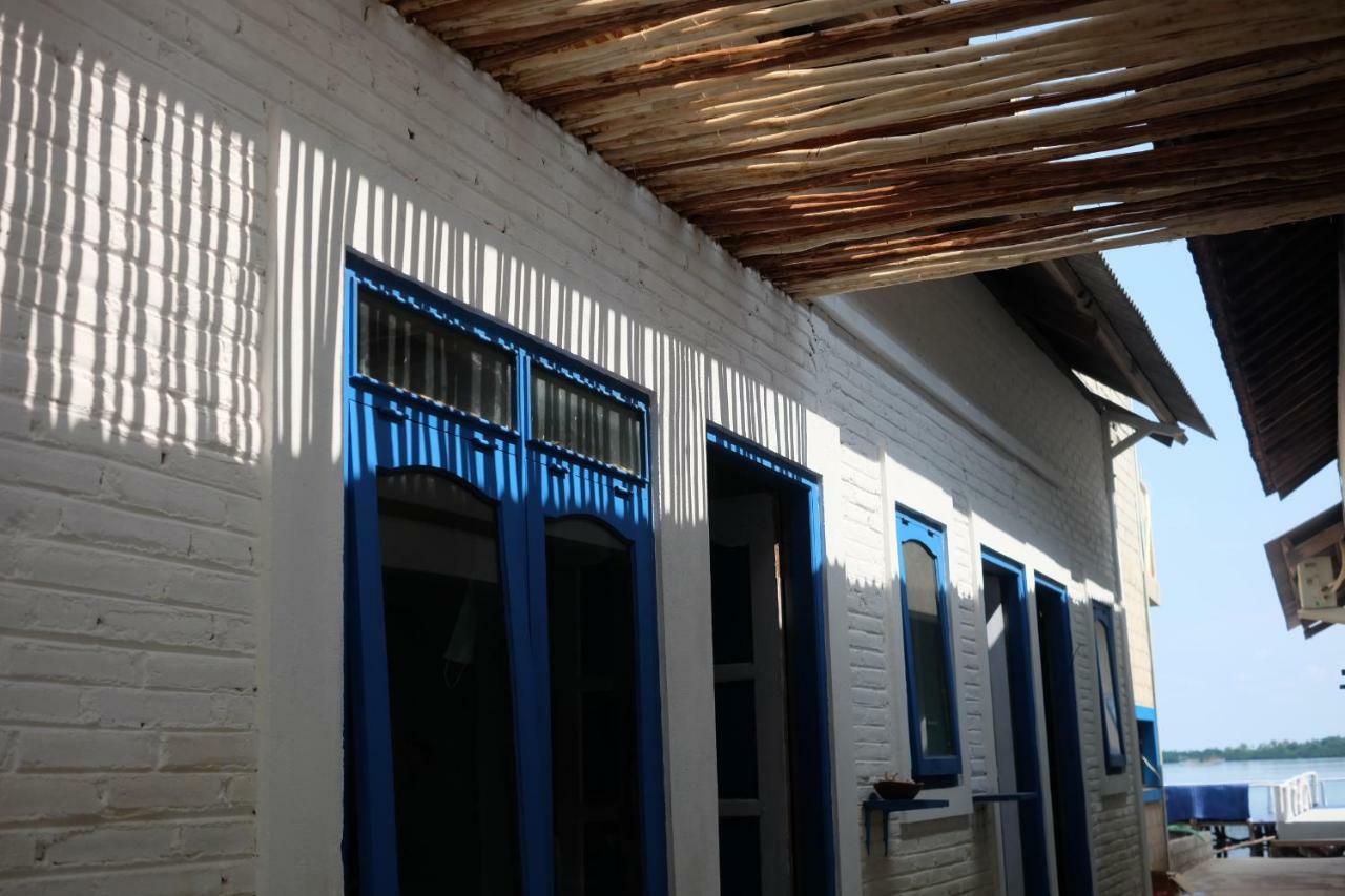 Blue Coral Homestay Karimunjawa Dış mekan fotoğraf