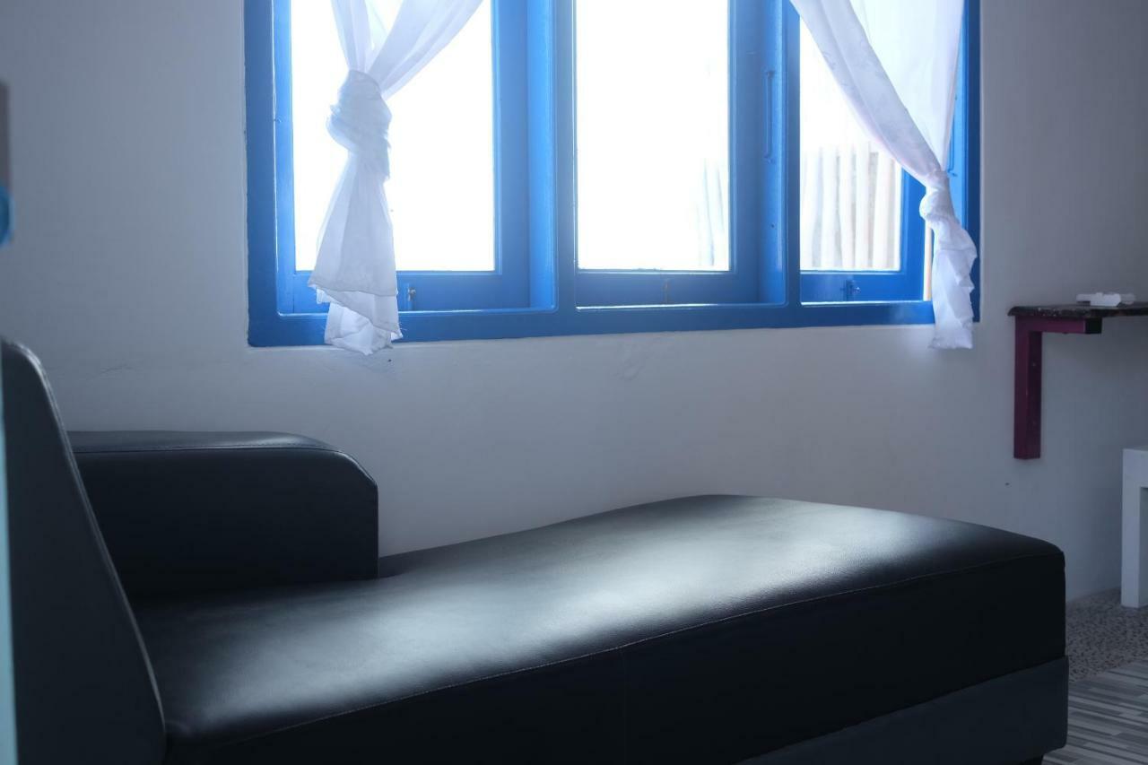 Blue Coral Homestay Karimunjawa Dış mekan fotoğraf